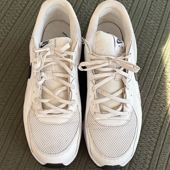 Men’s Nike White and Black Air Max Runner Sneakers